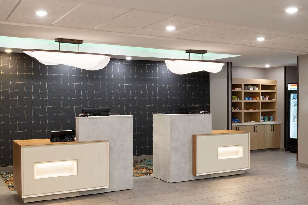 La Quinta Inn & Suites by Wyndham Yuma - photo 4