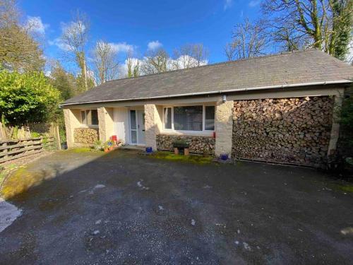 Beautiful renovated former coach house — 4-Star Luxury Hotel in Llandeilo, United Kingdom