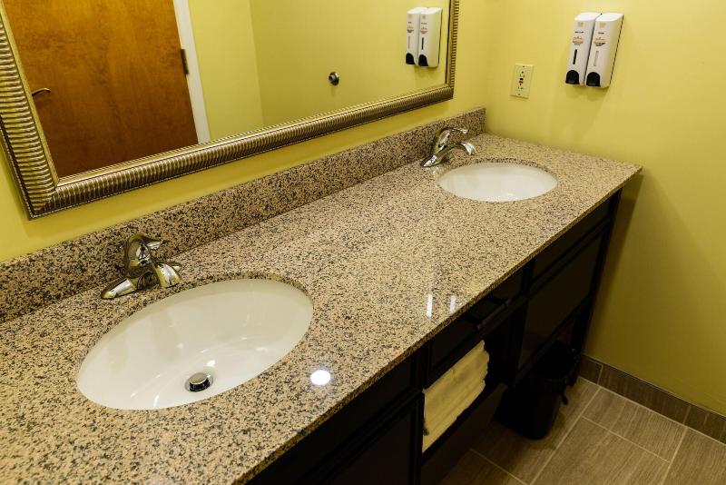 Asbury Inn & Suites - photo 14