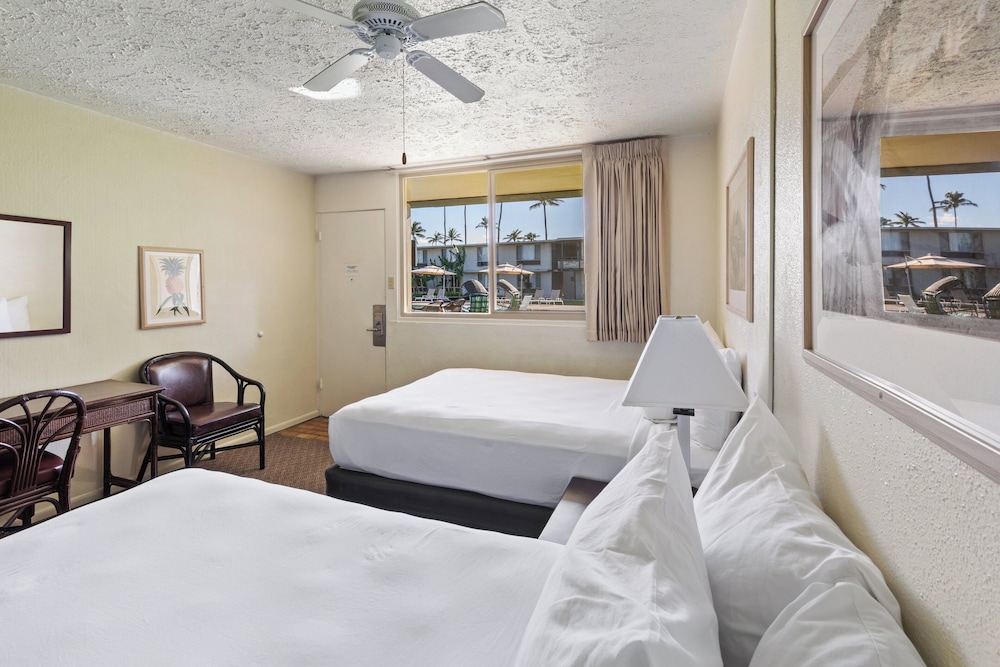 Maui Seaside Hotel - photo 6