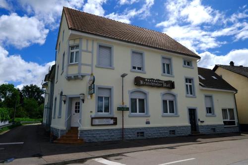 Kraichtaler Hof - last minute hotel in Kraichtal
