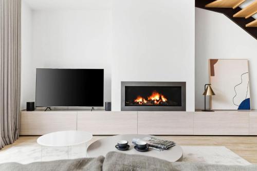 New Modern Design 3B2B House with Parking near Toorak — 4-Star Luxury Hotel in Melbourne, Australia