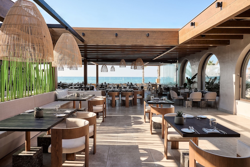 מזון ומשקאות