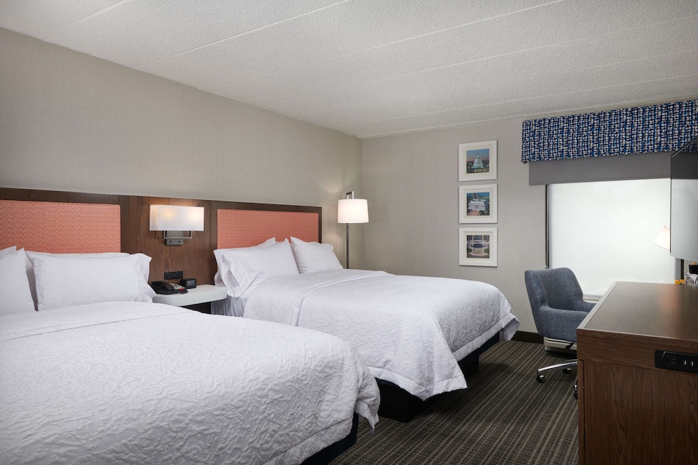Hampton Inn Fairfax City - photo 11