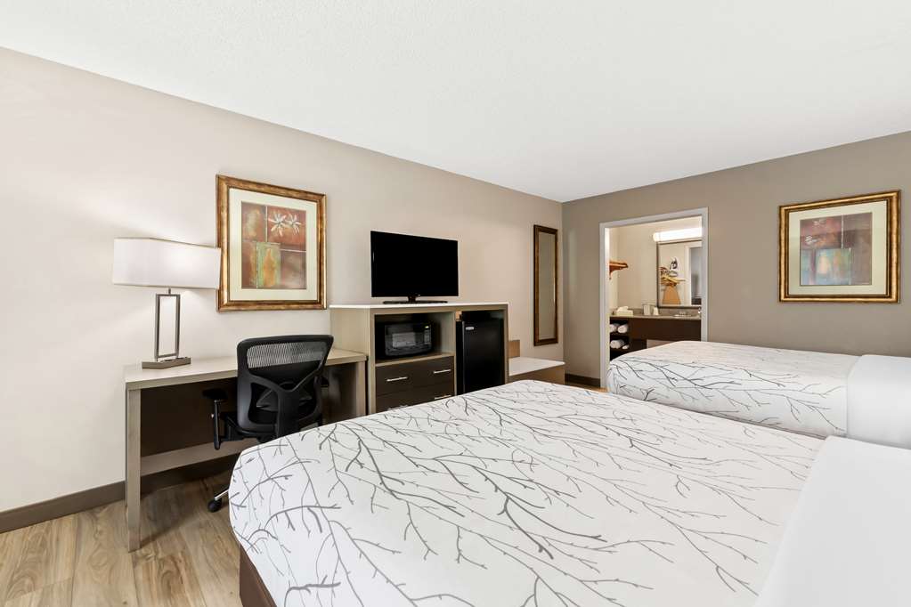 Best Western Fayetteville Inn - photo 11