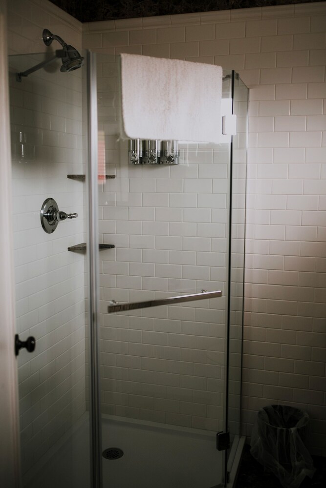 Pitchwood Inn - photo 29