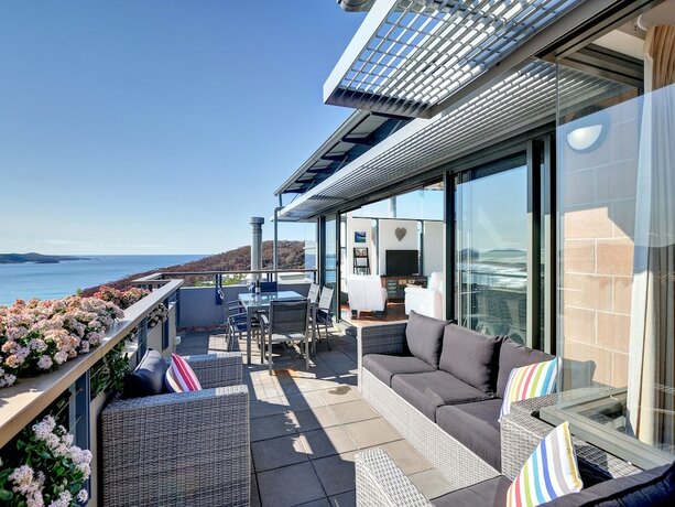 One Mile Ridge 21 26 One Mile Close — 4-Star Luxury Hotel in Anna Bay, Australia