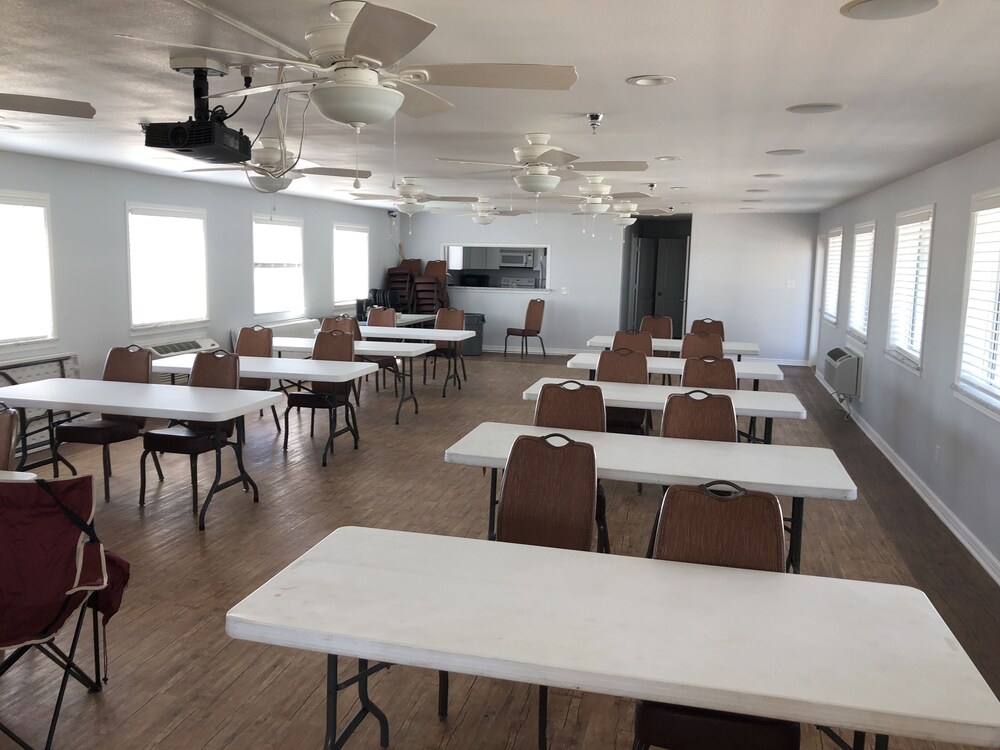 Beachgate CondoSuites & Motel - photo 148