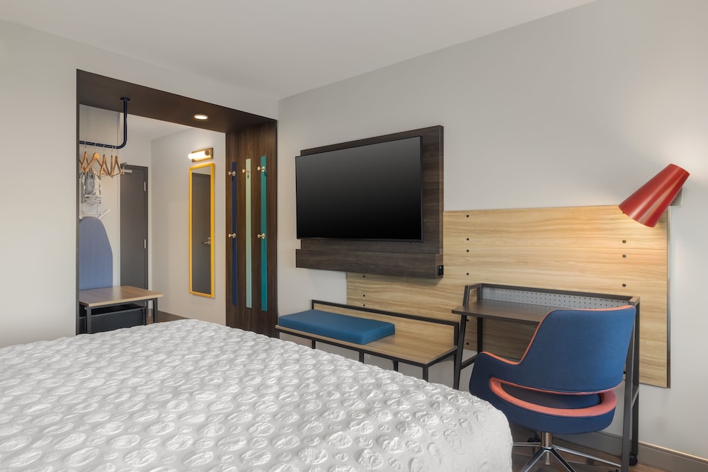 Tru by Hilton Oshkosh - photo 20