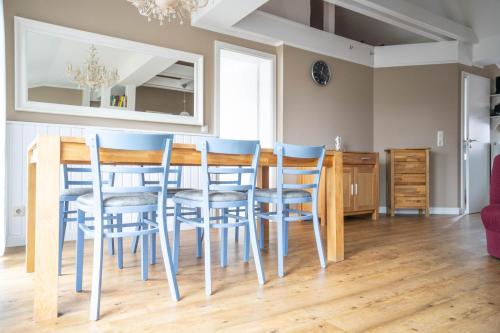 Haus Alte Bäckerei Deichgraf — 4-Star Luxury Hotel in Born, Germany