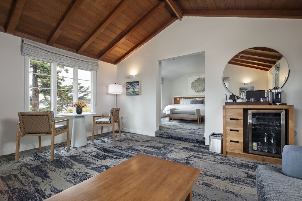 Carmel Beach Hotel - photo 25