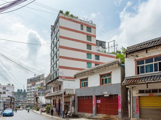 City Express Hotel — hotel in Qinglong