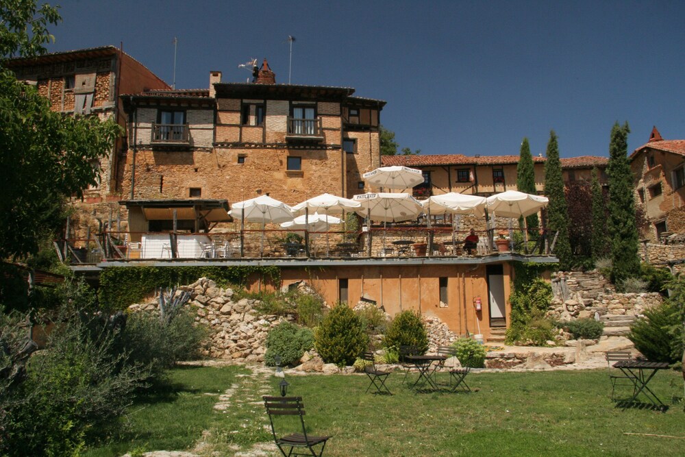 La Casa del Cura de Calatañazor — 4-Star Luxury Hotel in Calatanazor, Spain