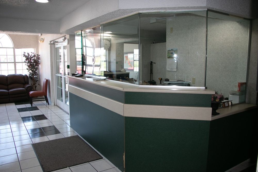 Classic Inn - photo 16
