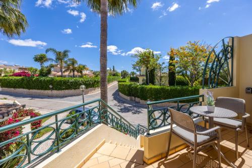 Apartment Presa de Moura — 4-Star Luxury Hotel in Carvoeiro, Portugal