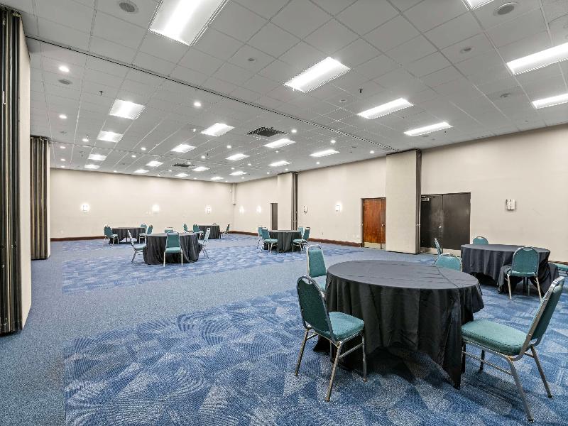 Ramada Plaza Charlotte Airport Hotel and Conference Center - photo 29