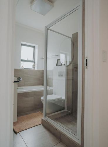 Calm Blouberg Beach Apt Gated & Lift Access