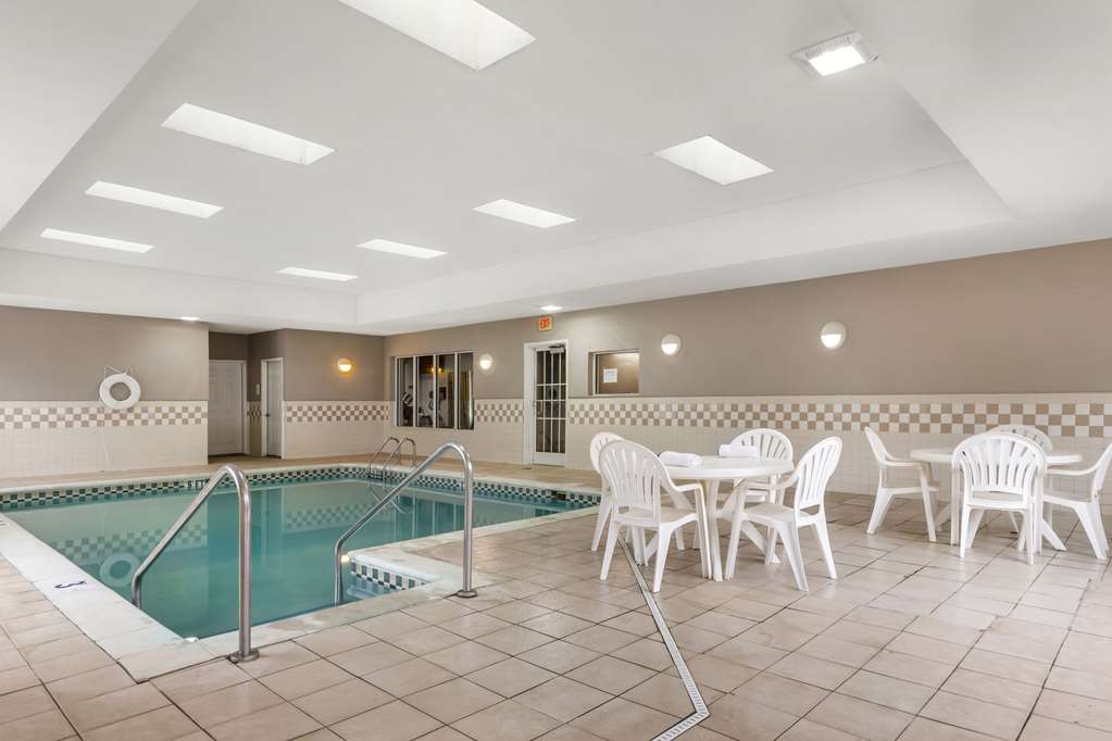 Country Inn & Suites by Radisson Newport News South VA - photo 28