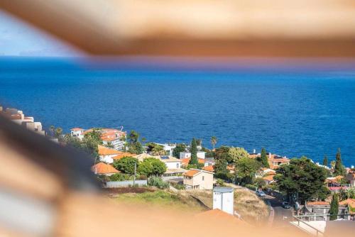 Rosalina's Apartment — 4-Star Luxury Hotel in Canico, Portugal