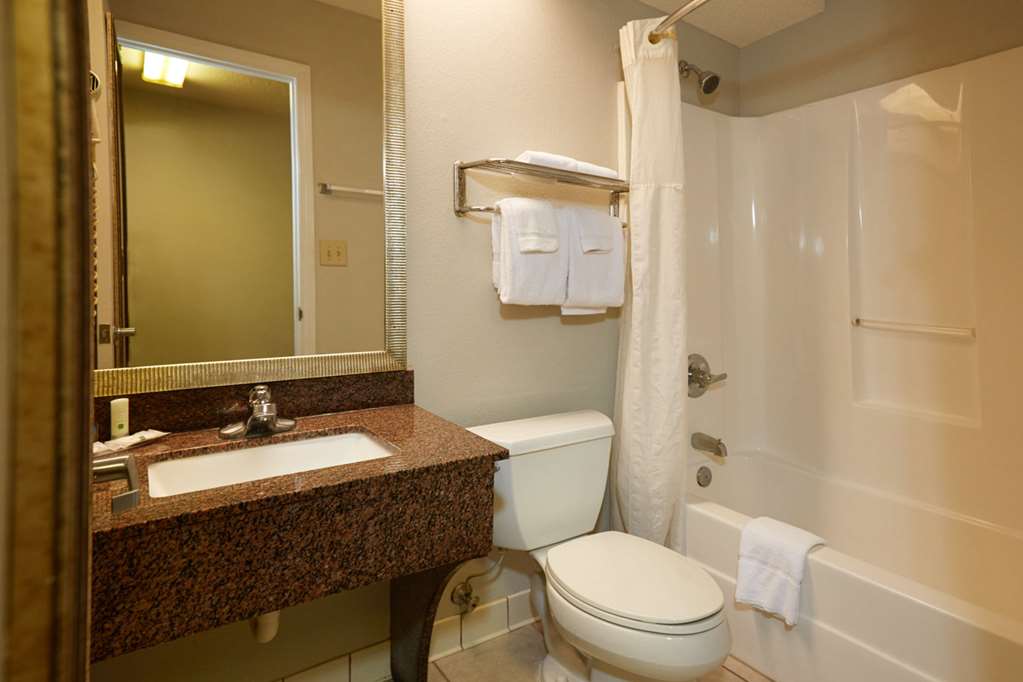 Quality Inn Augusta West Near Fort Gordon - photo 22