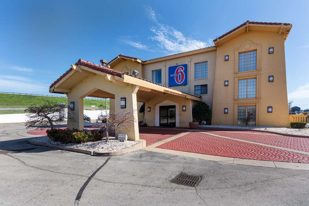 Motel 6 Knoxville TN - photo 4
