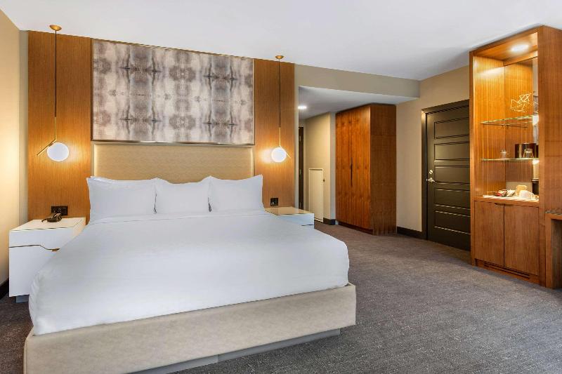 Renaissance Saint Elms Dallas Downtown - photo 43