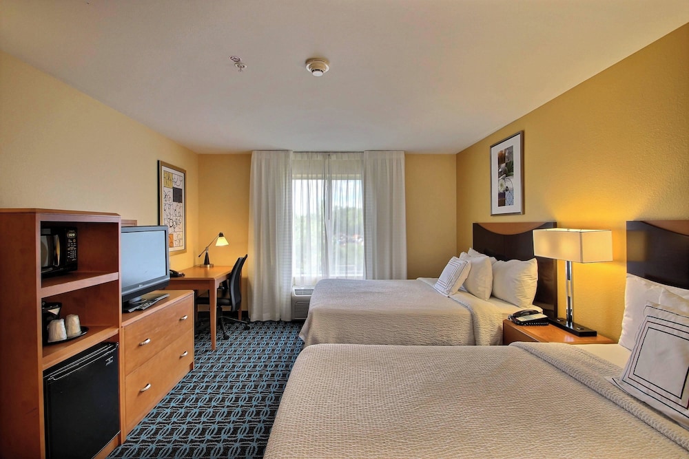 Fairfield Inn & Suites by Marriott Milwaukee Airport - photo 32