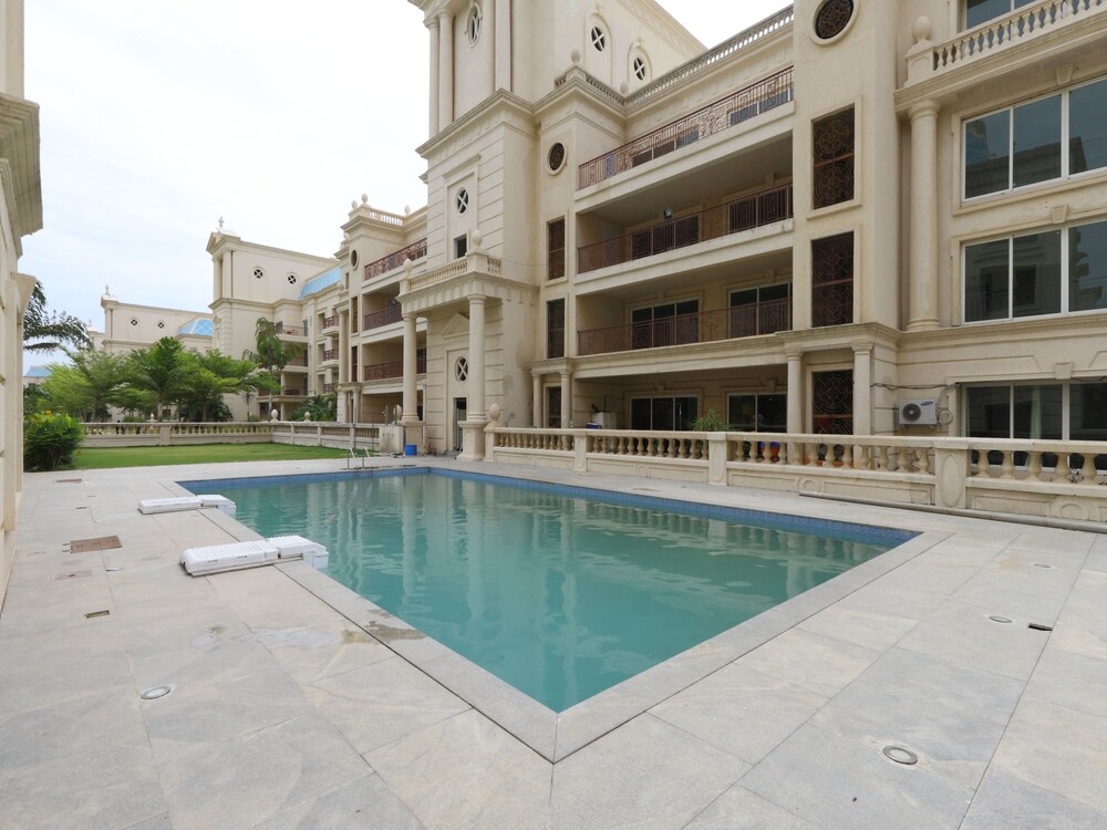 OYO 6954 The Lawns Oragadam in Sriperumbudur, India