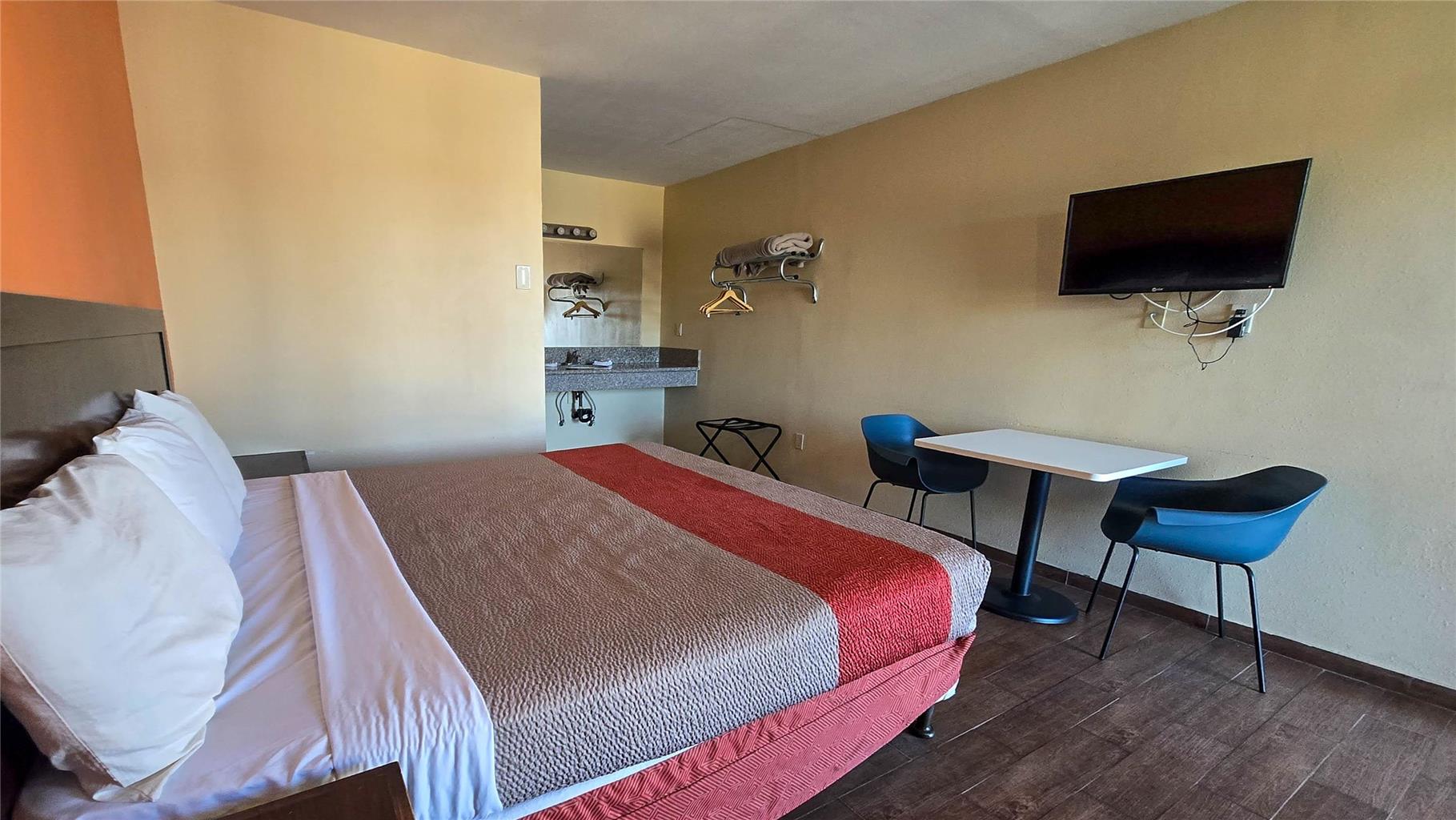 Motel 6 Blythe CA South - photo 82