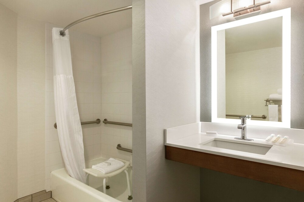Hilton Garden Inn Tifton - photo 31