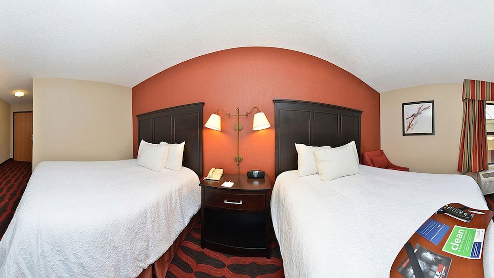 Hampton Inn Sturgis Lagrange Area - photo 13