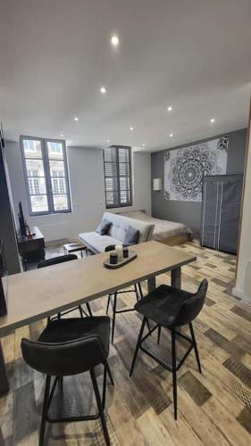 Studio Coeur de Ville Historique in Tonnerre, France