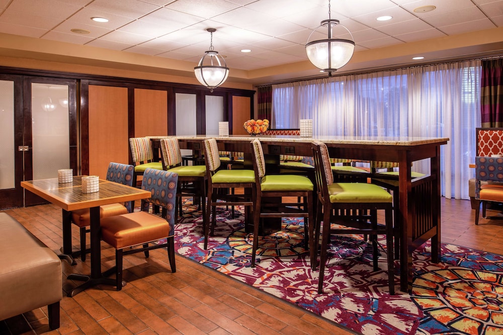 Hampton Inn Albuquerque University Midtown - photo 42