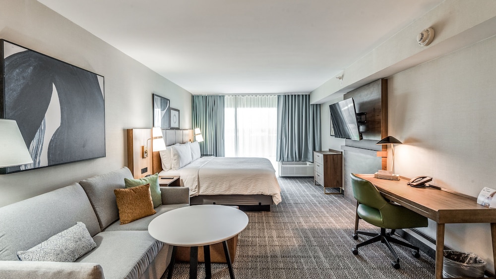 Staybridge Suites Dallas Market Ctr Love Field by IHG - photo 14