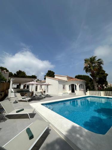 Villa Casa Nella — 4-Star Luxury Hotel in Javea, Spain