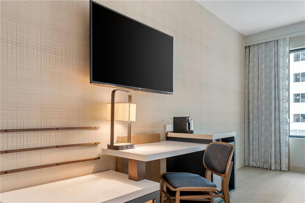 Cambria Hotel Austin Downtown - photo 13