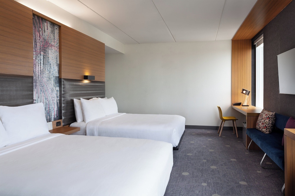 Aloft Jacksonville Tapestry Park - photo 8