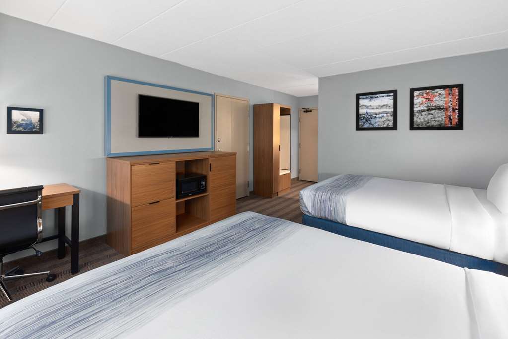 AmericInn by Wyndham North Branch - photo 16