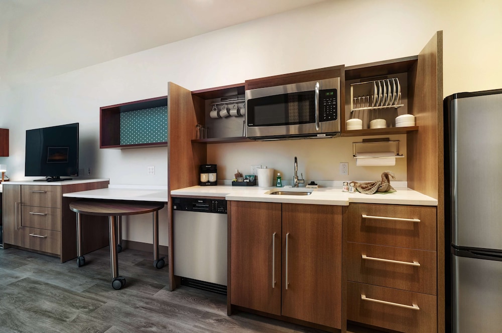 Home2 Suites by Hilton Riverside March Air Force Base - photo 9