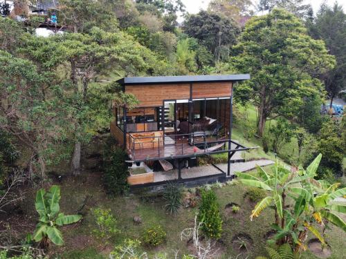Refugio del Lago - carbon neutral hotel in Guatape