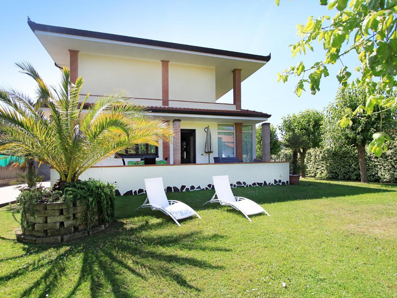 Villa Villa Chiara by Interhome — 4-Star Luxury Hotel in Forte Dei Marmi, Italy