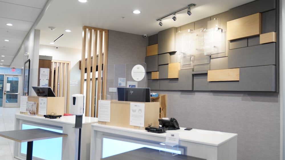 Holiday Inn Express & Suites Dallas Central Market Center by IHG - photo 9