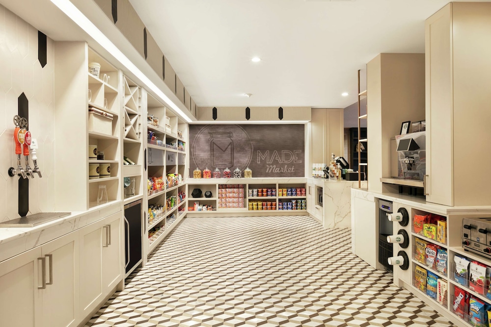 Doubletree by Hilton McLean Tysons - photo 48