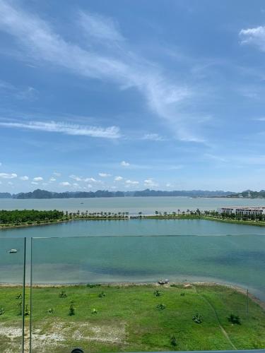 Sunday Premium Apartment — 4-Star Luxury Hotel in Ha Long, Vietnam
