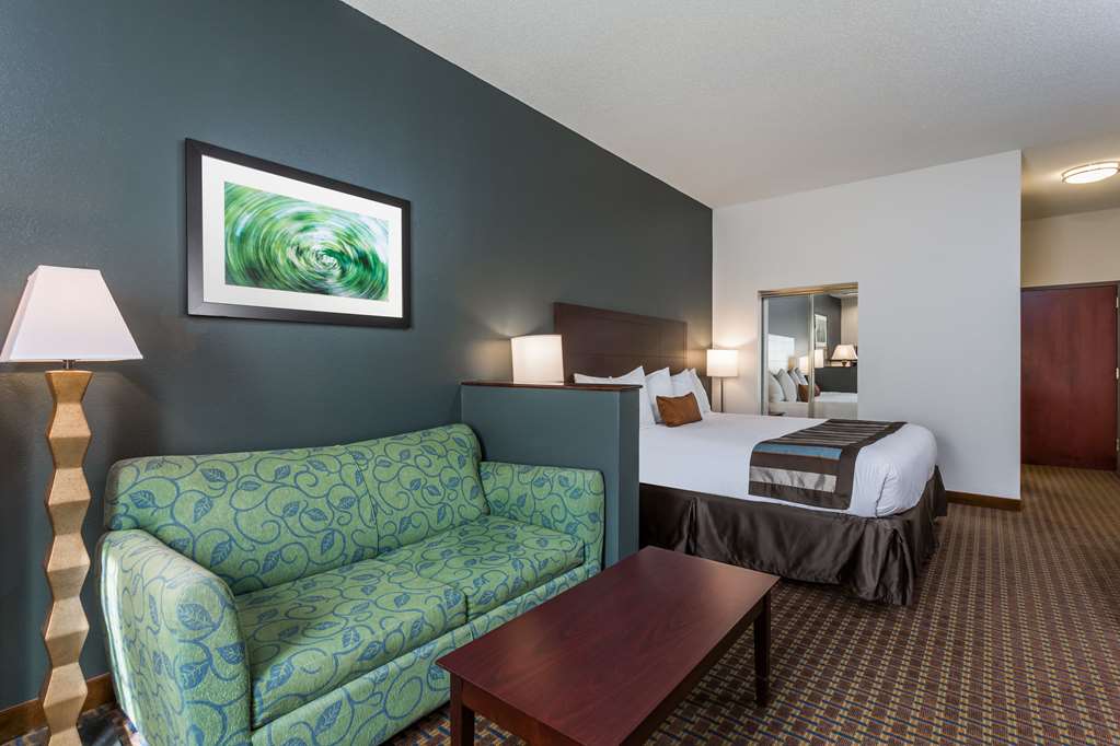Wingate by Wyndham High Point Greensboro Airport South - photo 6