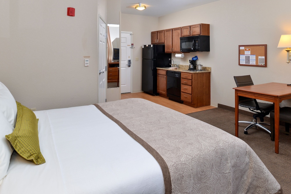 Candlewood Suites Turlock by IHG - photo 15