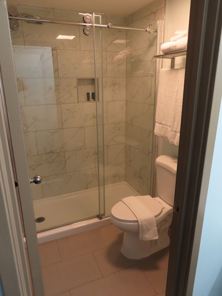 St. Charles Hotel - photo 43