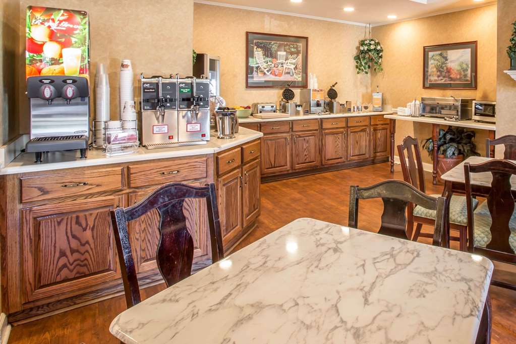 Quality Inn Greeneville Tusculum - photo 28