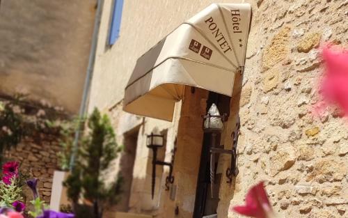 Hôtel Pontet in Sarlat-La-Caneda, France
