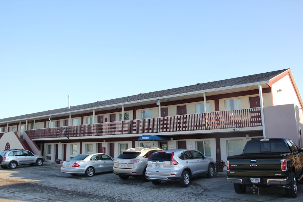 Lake Erie Lodge - photo 28